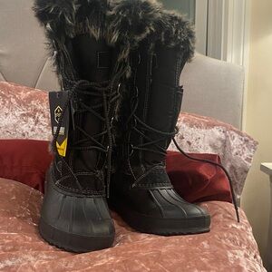 Khombu Black Fur-Trimmed Snow Boots NWT